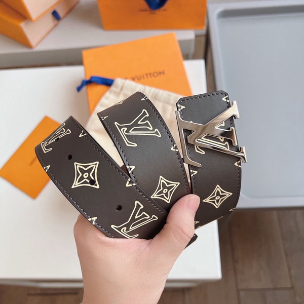 ルイヴィトンベルト全体デザイン